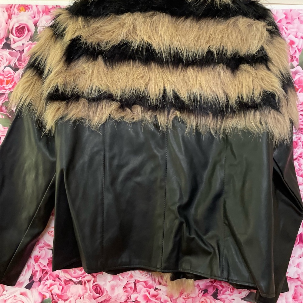 Two toned faux fur lined pleather jacket - Picture 2 of 2